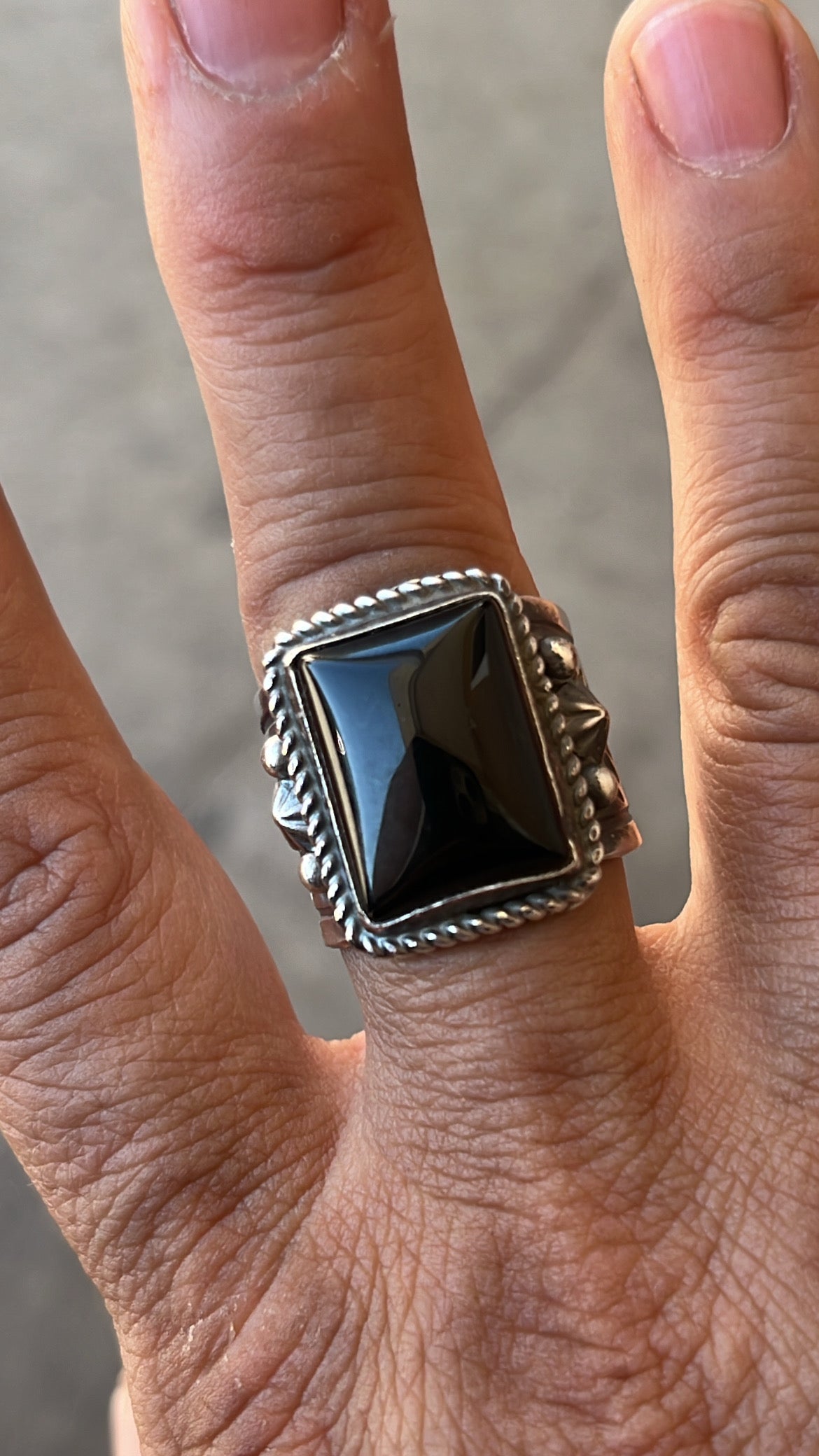 Black onyx ring